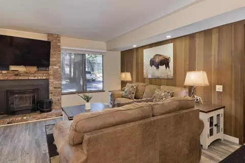 2113 Meridian Blvd #187, Mammoth Lakes, CA 93546