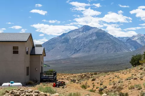 Exterior - 4805 Alison Ln, Bishop, CA 93514 photo 6 of 7