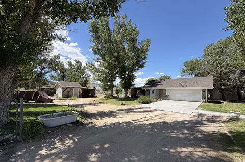 Exterior - 70 Walker Pl, Benton, CA 93512 photo 5 of 12