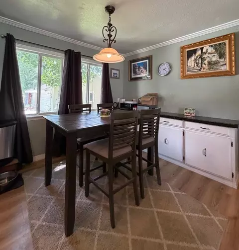 Dining - 70 Walker Pl, Benton, CA 93512 photo 1 of 1