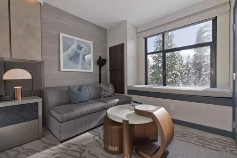 50 Hillside Dr #409, Mammoth Lakes, CA 93546