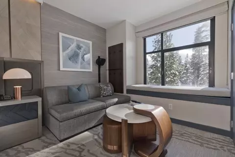 50 Hillside Dr #409, Mammoth Lakes, CA 93546