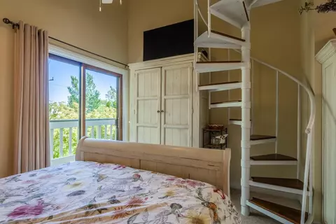Bedroom - 53 Ocean Vw, Bishop, CA 93514 photo 4 of 8