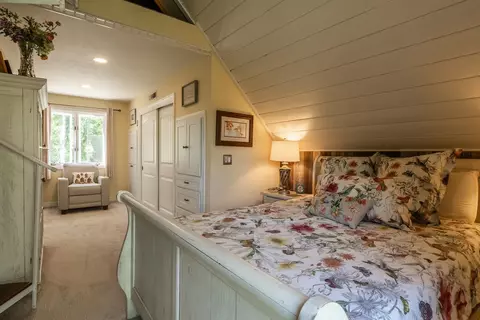 Bedroom - 53 Ocean Vw, Bishop, CA 93514 photo 1 of 8