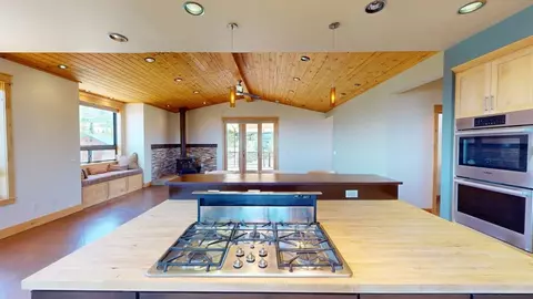 Kitchen - 87 Moutain View Dr, Swall Meadows, CA 93514 photo 5 of 8