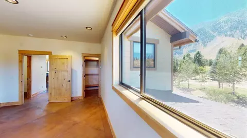 Entry Way - 87 Moutain View Dr, Swall Meadows, CA 93514 photo 1 of 4