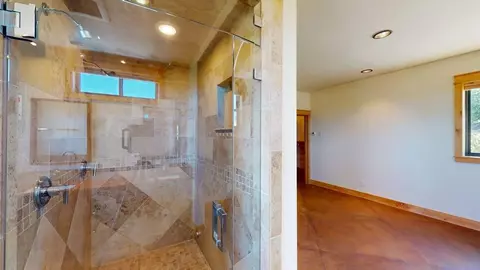 Bath - 87 Moutain View Dr, Swall Meadows, CA 93514 photo 5 of 7
