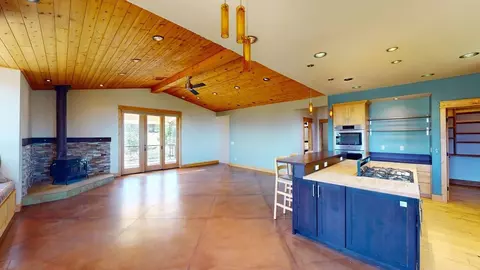 Living - 87 Moutain View Dr, Swall Meadows, CA 93514 photo 3 of 5