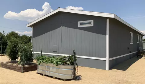 Exterior - 191 Chase Ave, Bishop, CA 93514 photo 4 of 11