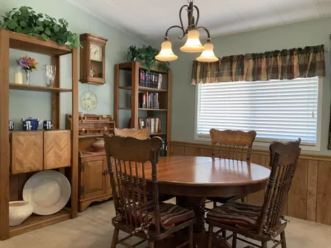 Dining - 191 Chase Ave, Bishop, CA 93514 photo 1 of 1