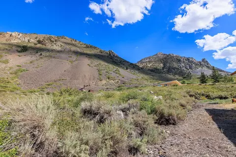 Exterior - 190 Alpine Dr, Bishop, CA 93514 photo 10 of 11