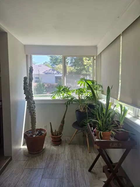 Exterior - 230 N Webster, Independence, CA 93526 photo 2 of 10