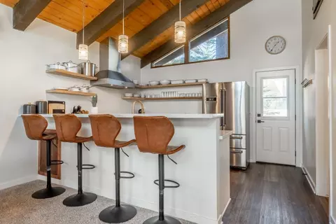 Kitchen - 114 Rainbow Ln, Mammoth Lakes, CA 93546 photo 1 of 5