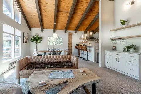Living - 114 Rainbow Ln, Mammoth Lakes, CA 93546 photo 8 of 8