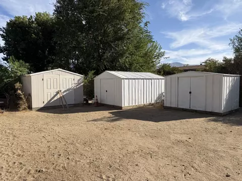 Exterior - 271 Home St, Big Pine, CA 93513 photo 3 of 3