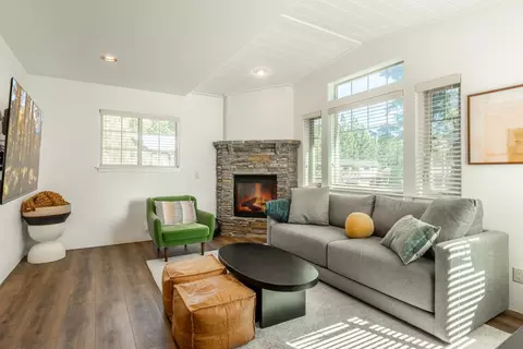 85 Mountain Blvd #12, Mammoth Lakes, CA 93546