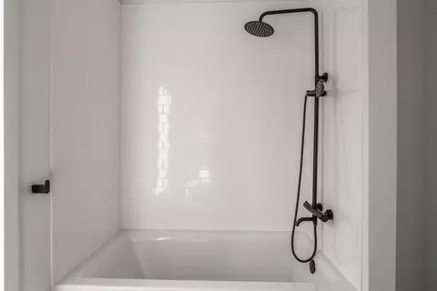 Bath - 60 Joaquin #2, Mammoth Lakes, CA 93546 photo 5 of 5