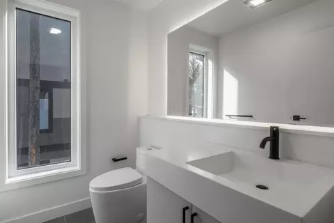 Bath - 60 Joaquin #2, Mammoth Lakes, CA 93546 photo 1 of 5