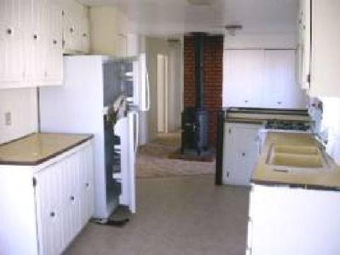 1529 Matlick, Bishop, CA 93514 photo 3