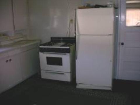 592 N Third, Bishop, CA 93514 photo 2