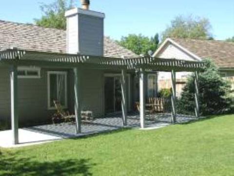 2397 Apache, Bishop, CA 93514 photo 1