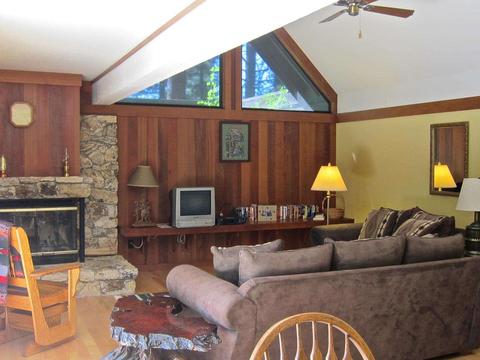 134 Graeagle Meadows Rd, Graeagle, CA 96103 photo 2