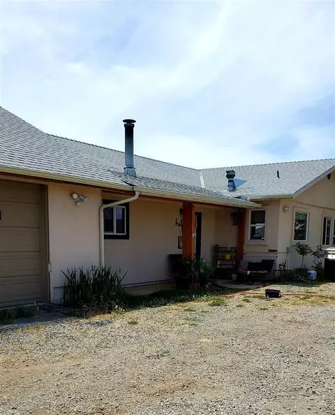 95812 Hillside Dr, Chilcoot, CA 96105 photo 2