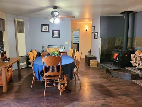 722 Roundup Dr, Loyalton, CA 96118 photo 2