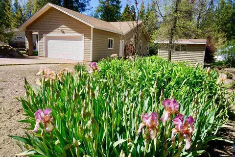 7 Sugar Pine Ln, Blairsden, CA 96103 photo 1