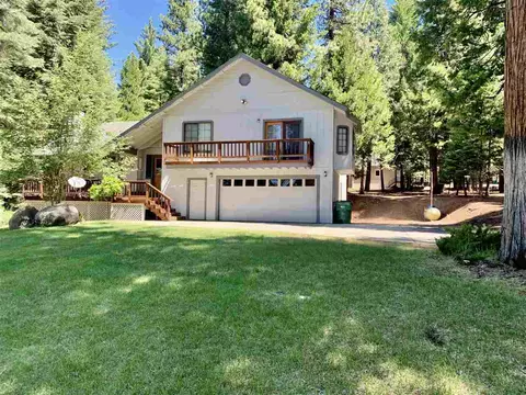 611 Cedar Canyon Rd, Lake Almanor, CA 96137