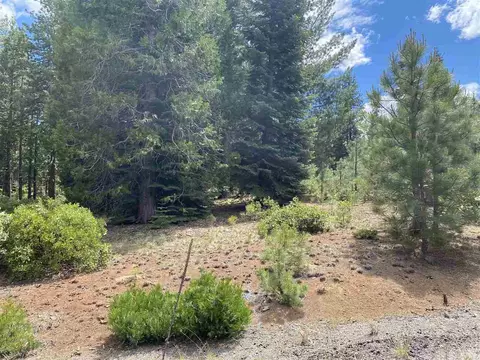 66 Vista Dr, Lake Almanor, CA 96137