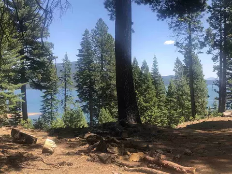 663 Peninsula Dr, Lake Almanor, CA 96137