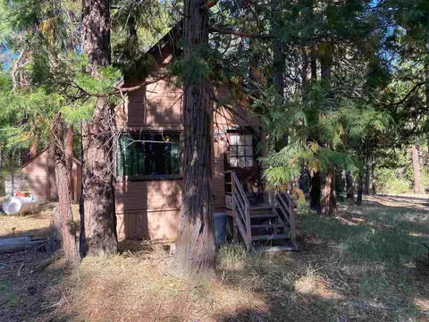 58610 Gill Ranch Rd, Cromberg, CA 96103 photo 2