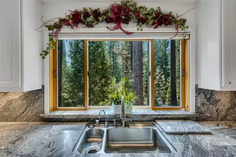 35 Tanager St, Clio, CA 96106 photo 13