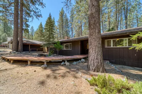 8 Korominu Trl, Graeagle, CA 96103 photo 1