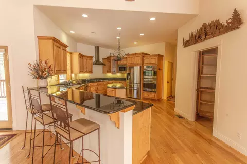 1009 Penman Ln, Graeagle, CA 96103 photo 4