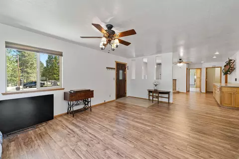 155 Silver Cir, Meadow Valley, CA 95956 photo 2