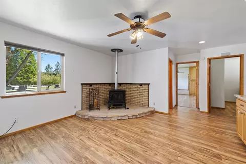 155 Silver Cir, Meadow Valley, CA 95956 photo 10