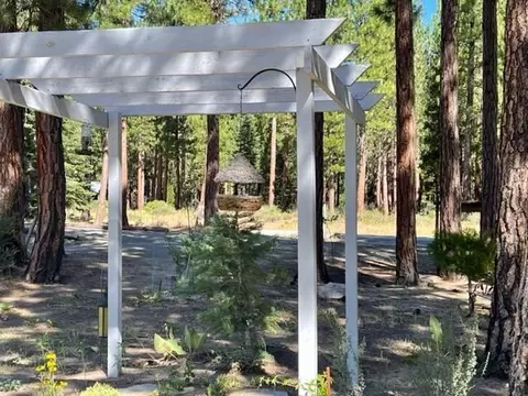 449 Main St, Calpine, CA 96124 photo 11