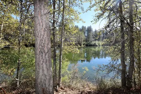 865 Lorraine Dr, Chester, CA 96020