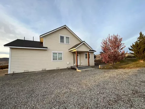 95373 Spring Dr, Chilcoot, CA 96105 photo 1