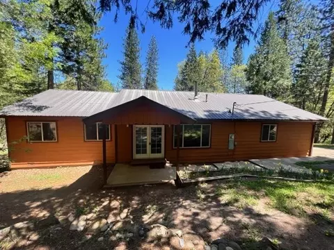 17480 Highland Rd, Crescent Mills, CA 95934