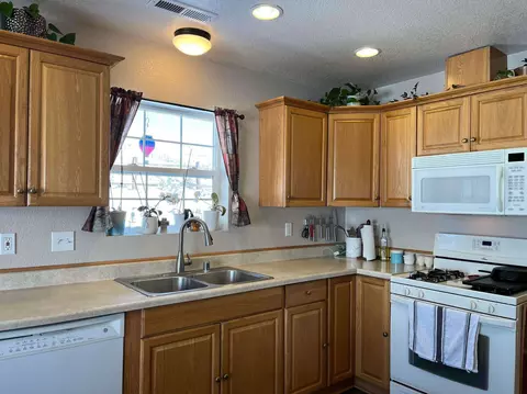 891 Hidden Valley Rd, Chilcoot, CA 96105 photo 4