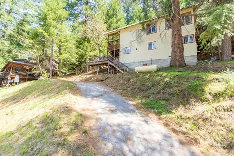 16 Bailey Ranch Rd, Downieville, CA 95936