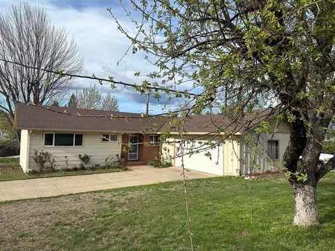 211 Alder Ct, Quincy, CA 95971