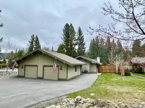 144 Graeagle Meadows Ln, Graeagle, CA 96103