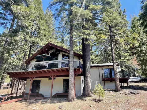 608 W Mountain Ridge Rd, Lake Almanor, CA 96137