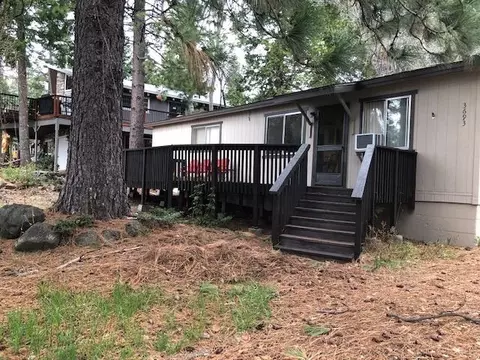 3693 Lake Almanor Dr, Hamilton Branch, CA 96137