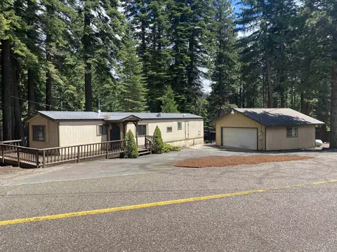 230 Lakeview Dr, Lake Almanor, CA 96137