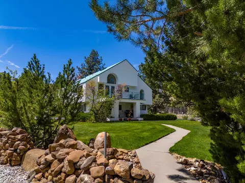 230 Green Gulch Rd, Chilcoot, CA 96105